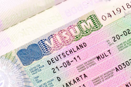 poland visit visa from dubai price